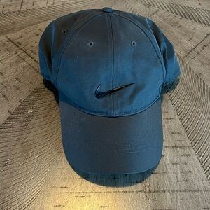Gray Nike Golf hat!